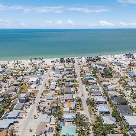 140 Barefoot Bungalow: 4Br/2Ba W/ Heated Pool! Fort Myers Beach Buitenkant foto