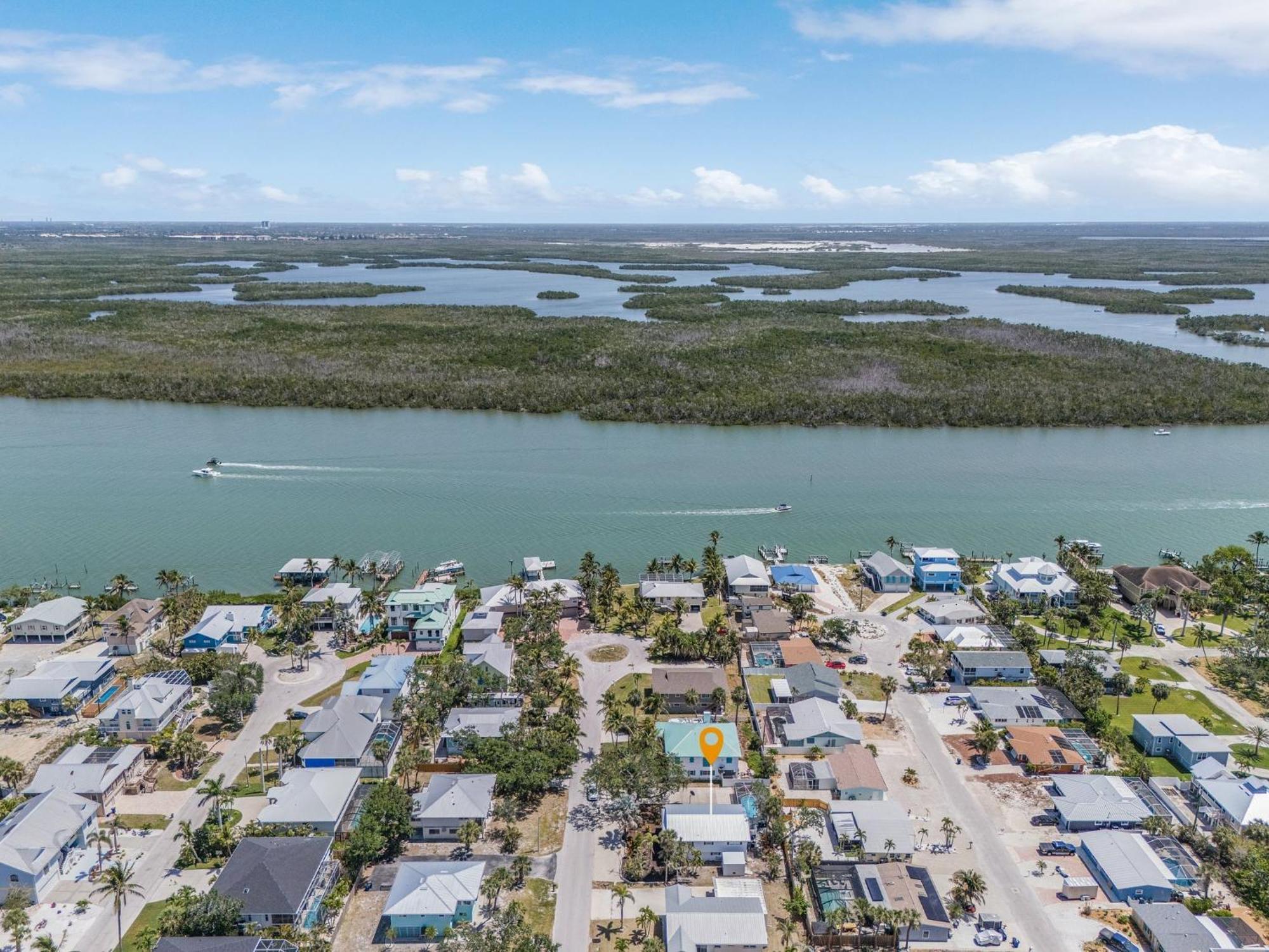 140 Barefoot Bungalow: 4Br/2Ba W/ Heated Pool! Fort Myers Beach Buitenkant foto