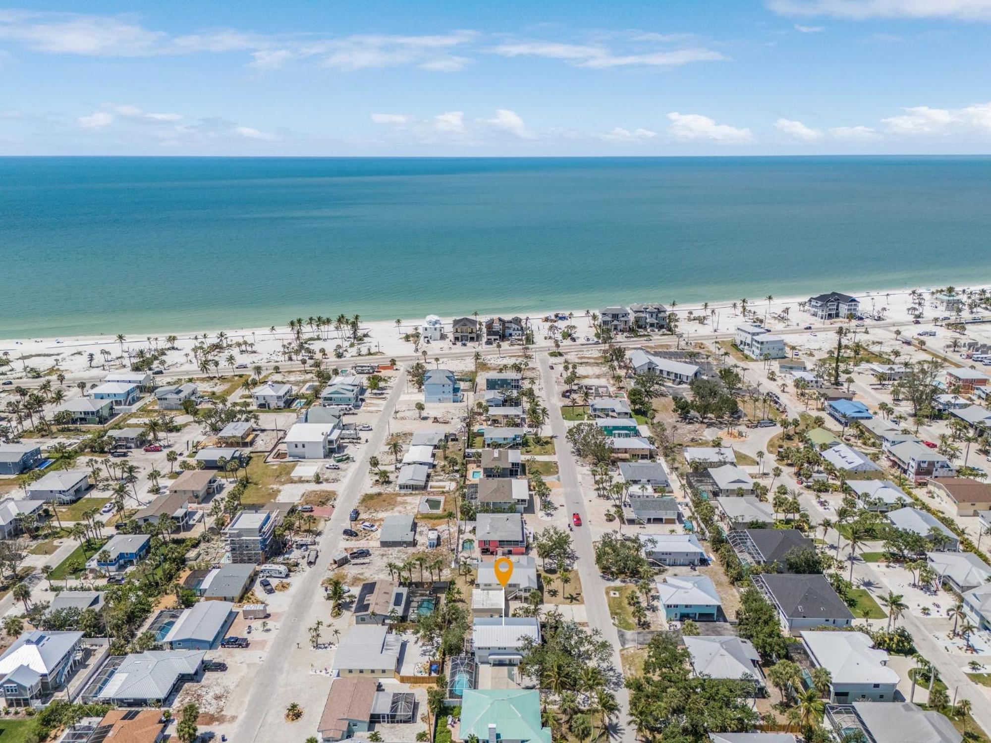 140 Barefoot Bungalow: 4Br/2Ba W/ Heated Pool! Fort Myers Beach Buitenkant foto